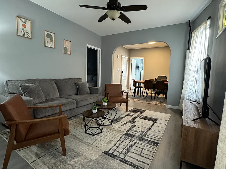 154 Hayward Pl #1 — Photo 3