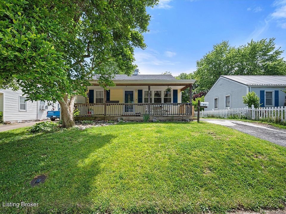 1st image of 513 Village Dr