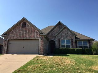208 W Windsor Dr, Rogers, AR 72756