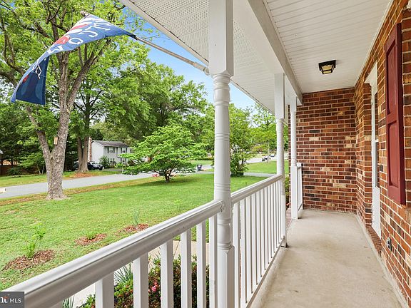 4th image of 309 Camden Dr