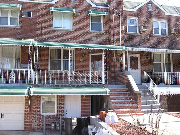 2nd image of 2722 Lurting Ave