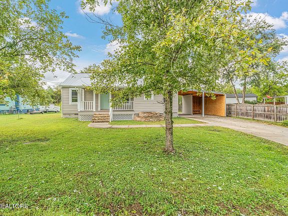 2nd image of 311 Carlton Ct