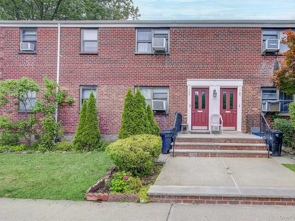 17-84 166 Street #4-161, Whitestone, NY 11357