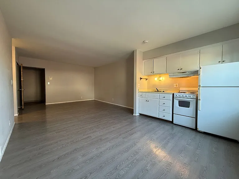 N89W16746 Appleton Ave — Photo 1