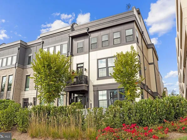 44665 Brushton Ter, Ashburn, VA 20147