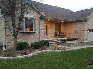 5059 Tanager Dr, Monroe, MI 48161