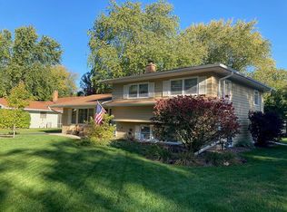 321 Tamarack Ave, Naperville, IL