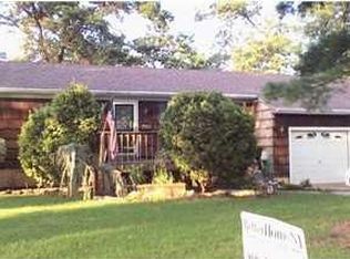 45 Drift Rd, Belford, NJ 07718