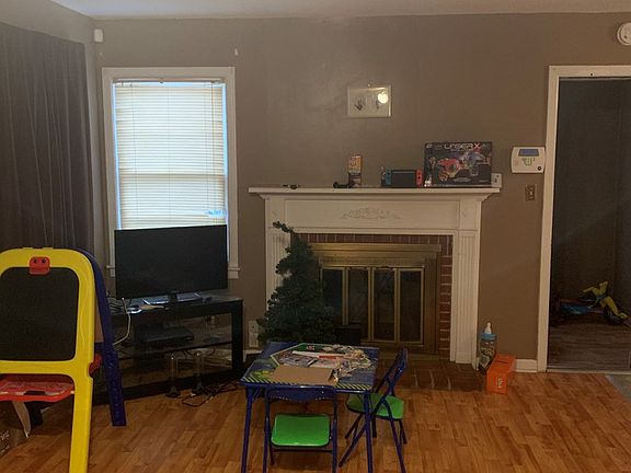 2nd image of 334 Canna Dr