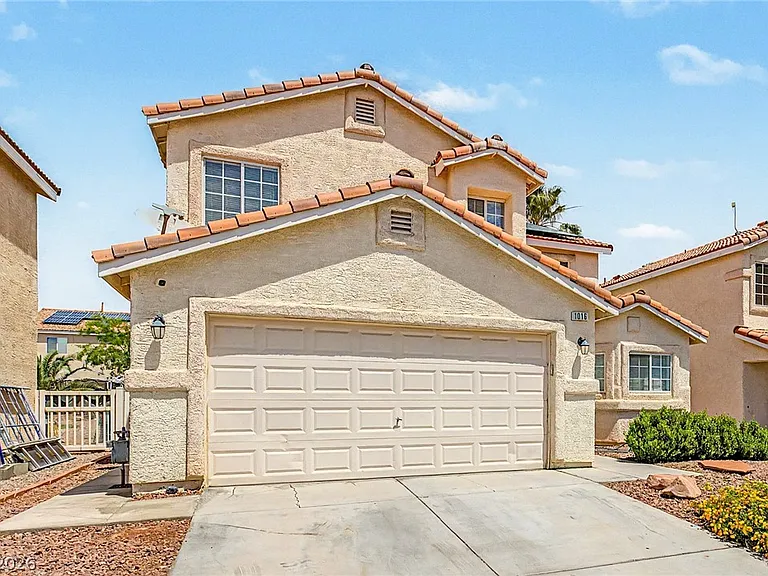 1016 Monarch Mystic Ave — Photo 4