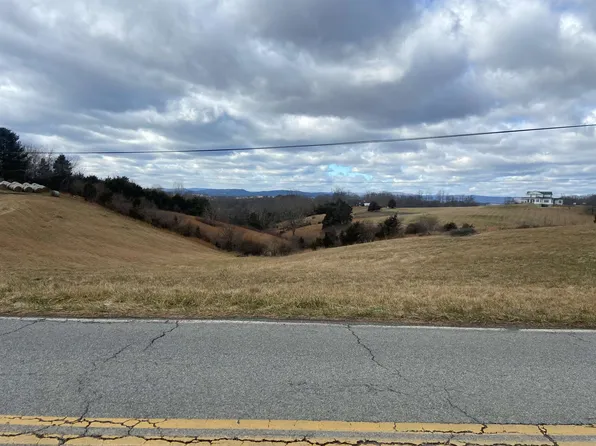 Peak Creek Rd, Pulaski, VA 24301