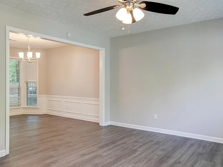 4941 Tanners Spring Dr — Photo 5