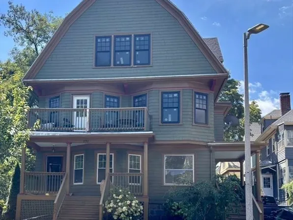 292 Park St, Dorchester, MA