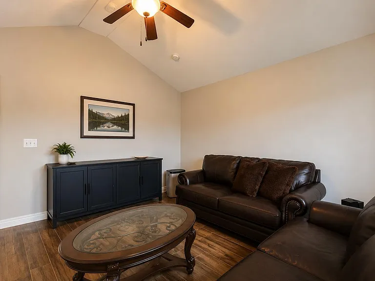 836 Sunset Park Dr — Photo 16