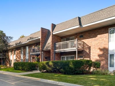 4043 Saratoga Ave #D-221, Downers Grove, IL, 60515
