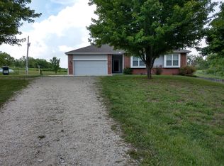 14372 54th St, Oskaloosa, KS 66066