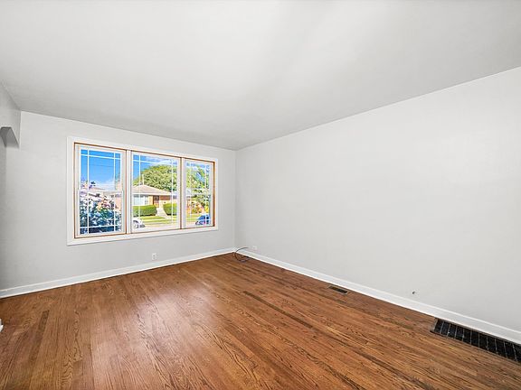 2nd image of 5607 S Meade Ave