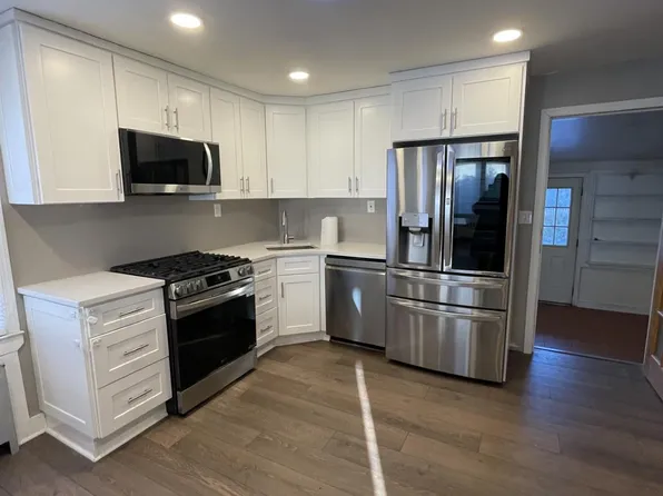 41 Ostend Rd, Island Park, NY 11558