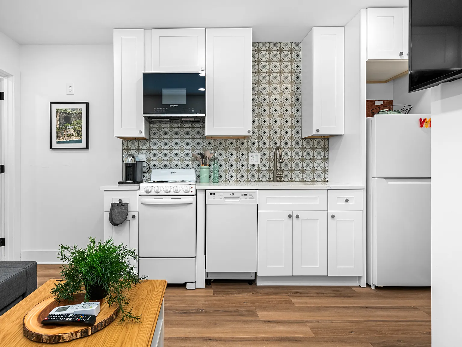 1 bed, $2,250 — Photo 1