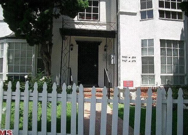 1st image of 9427 W Olympic Blvd #1/2