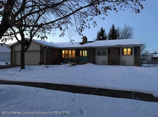 906 Bills Ln, Saint Johns, MI