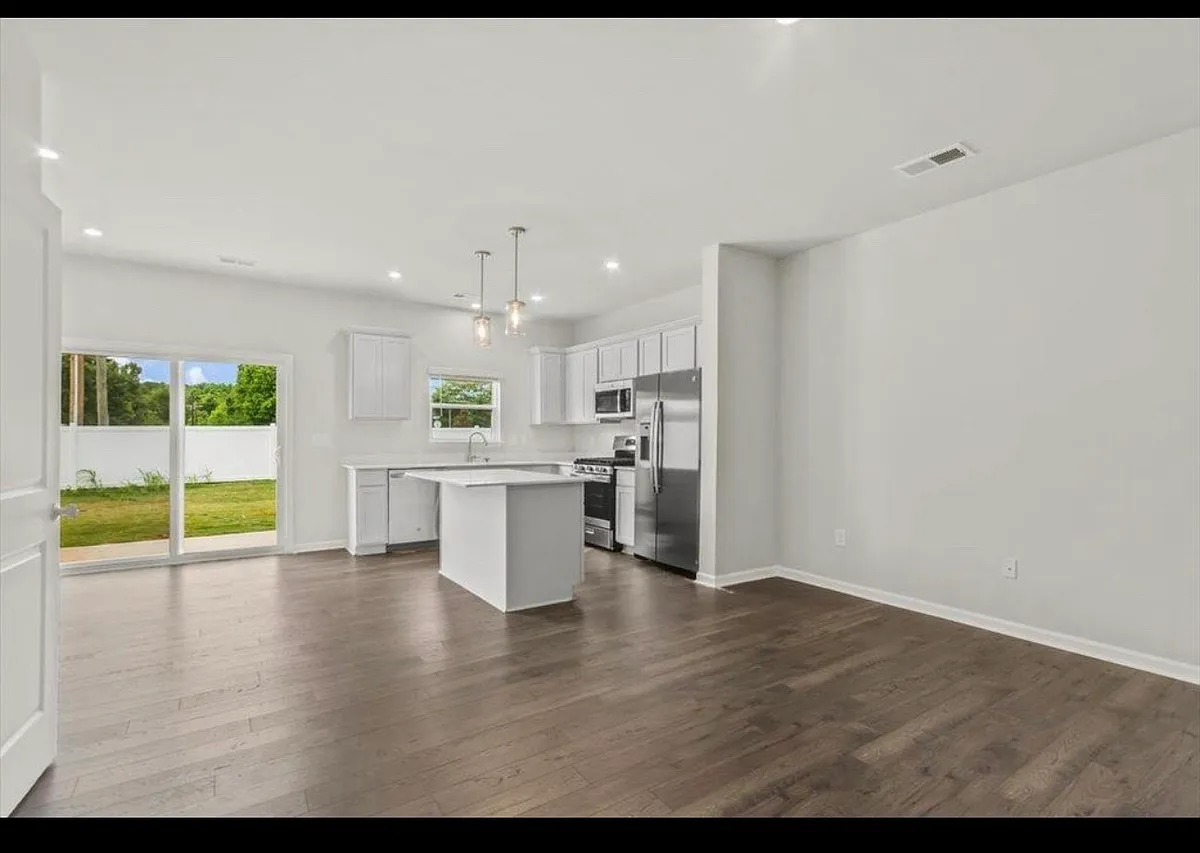 Building Photo - 169 Randwick Ln #1