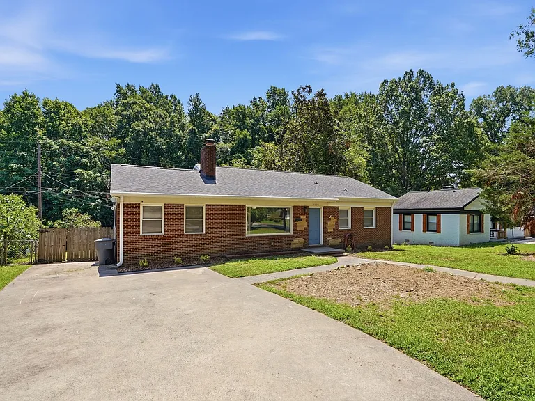 1230 Roanoke Ave — Photo 51