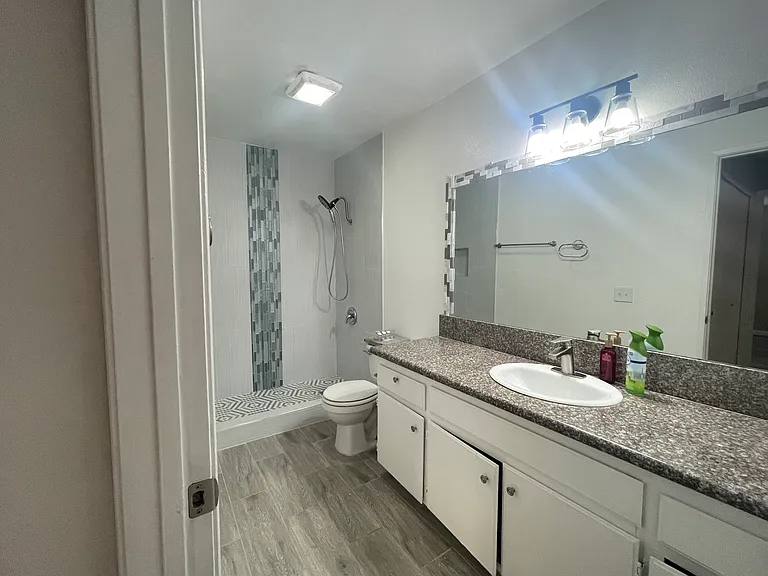 202 Woodland Pkwy #113 — Photo 4