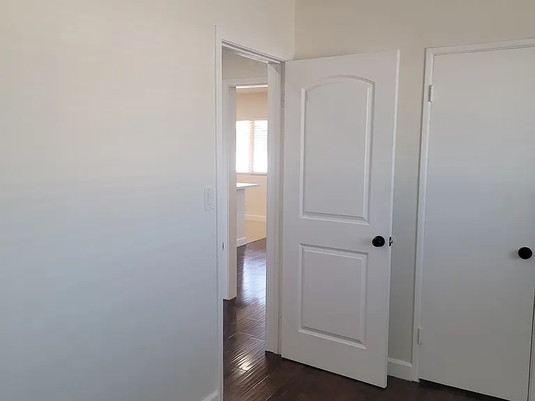 225 S Madison Ave #8 — Photo 17