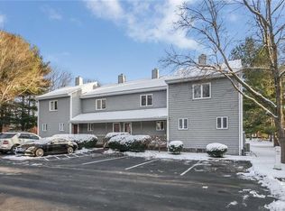 10 Pequot Run #10, Stonington, CT 06379