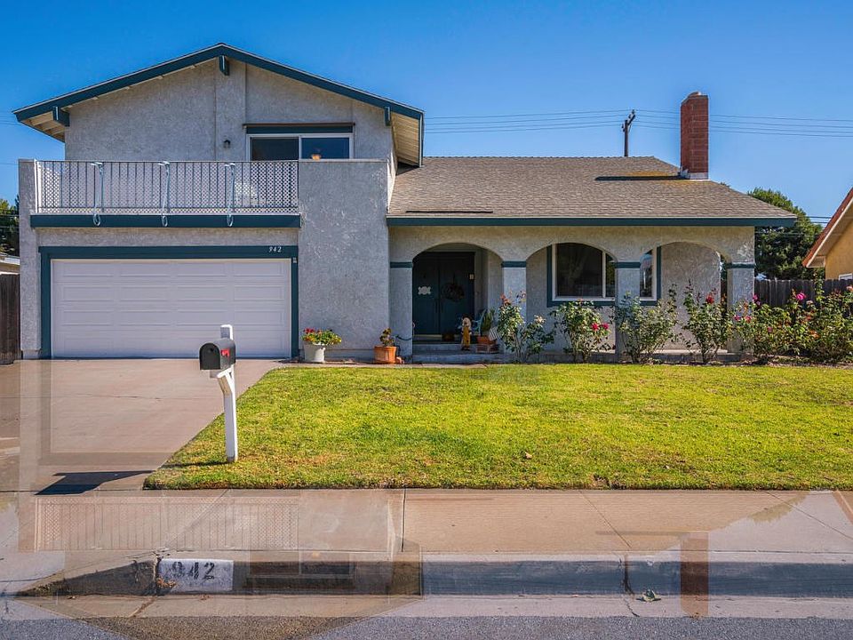 942 Gracia St Camarillo CA-large-001-37-