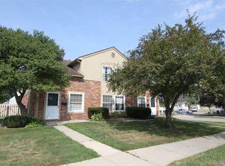 1247 N Main St, Clawson, MI 48017