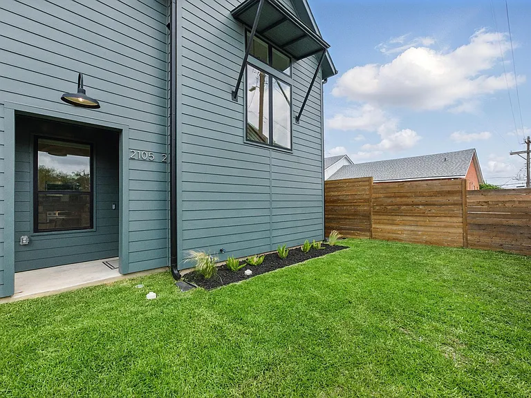 2105 Sl Davis Ave #2 — Photo 28
