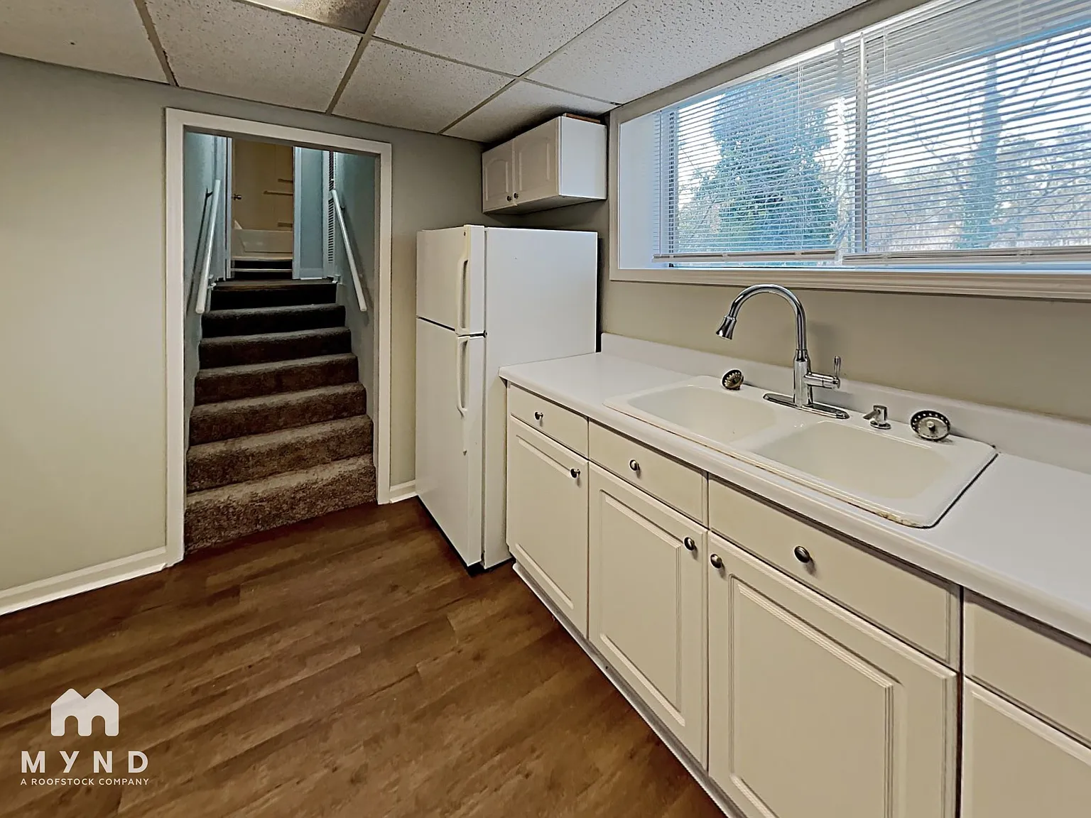 4 bed, 3.0 bath, 1584 sqft, $2,090 — Photo 4