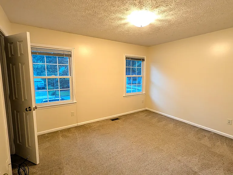 32 Gambol St — Photo 17