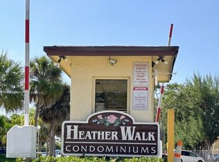 9015 SW 138th St #16-2, Miami, FL 33176