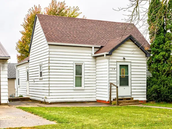 302 6th Ave SW, State Center, IA 50247