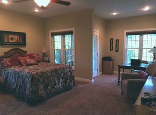 30814 Pin Oak, Dyersville, IA 52040