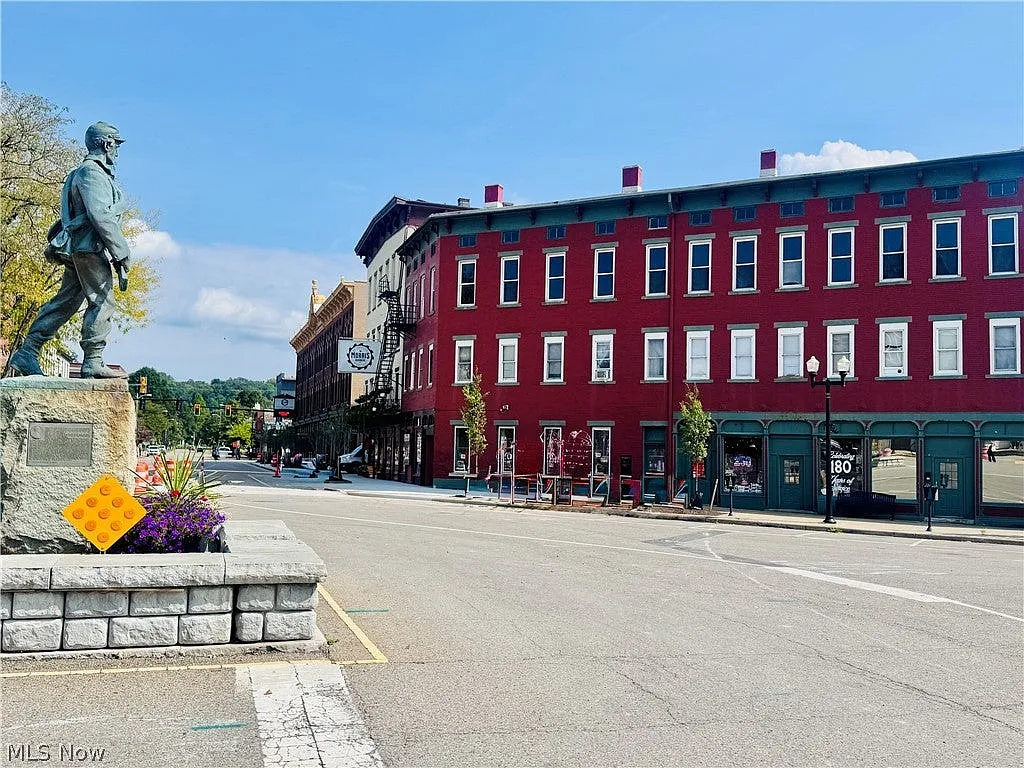 1 bed, 1007 sqft, $750 — Photo 1