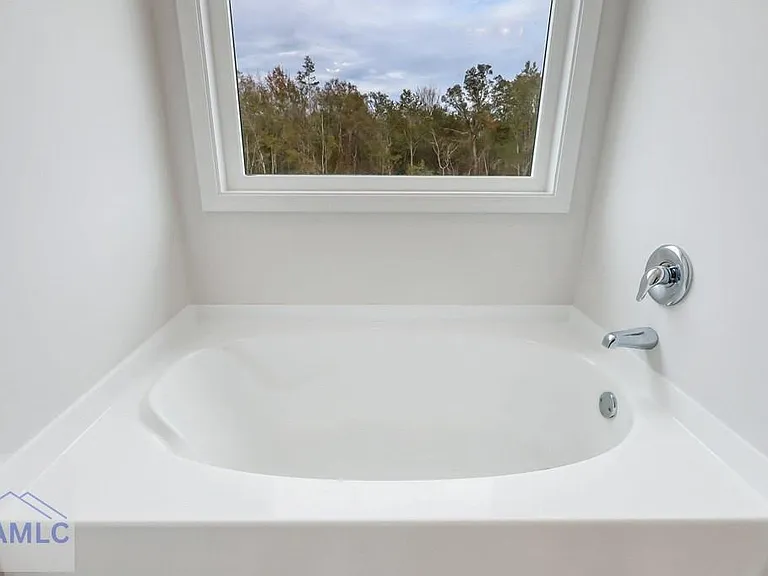64 Brandonwood Rd NE — Photo 31