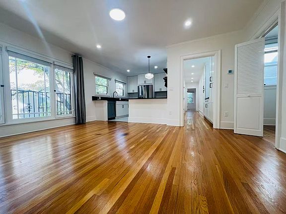 3rd image of 645 E California Blvd #2