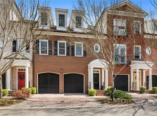 3305 Buckhead Forest Mews NE, Atlanta, GA 30305