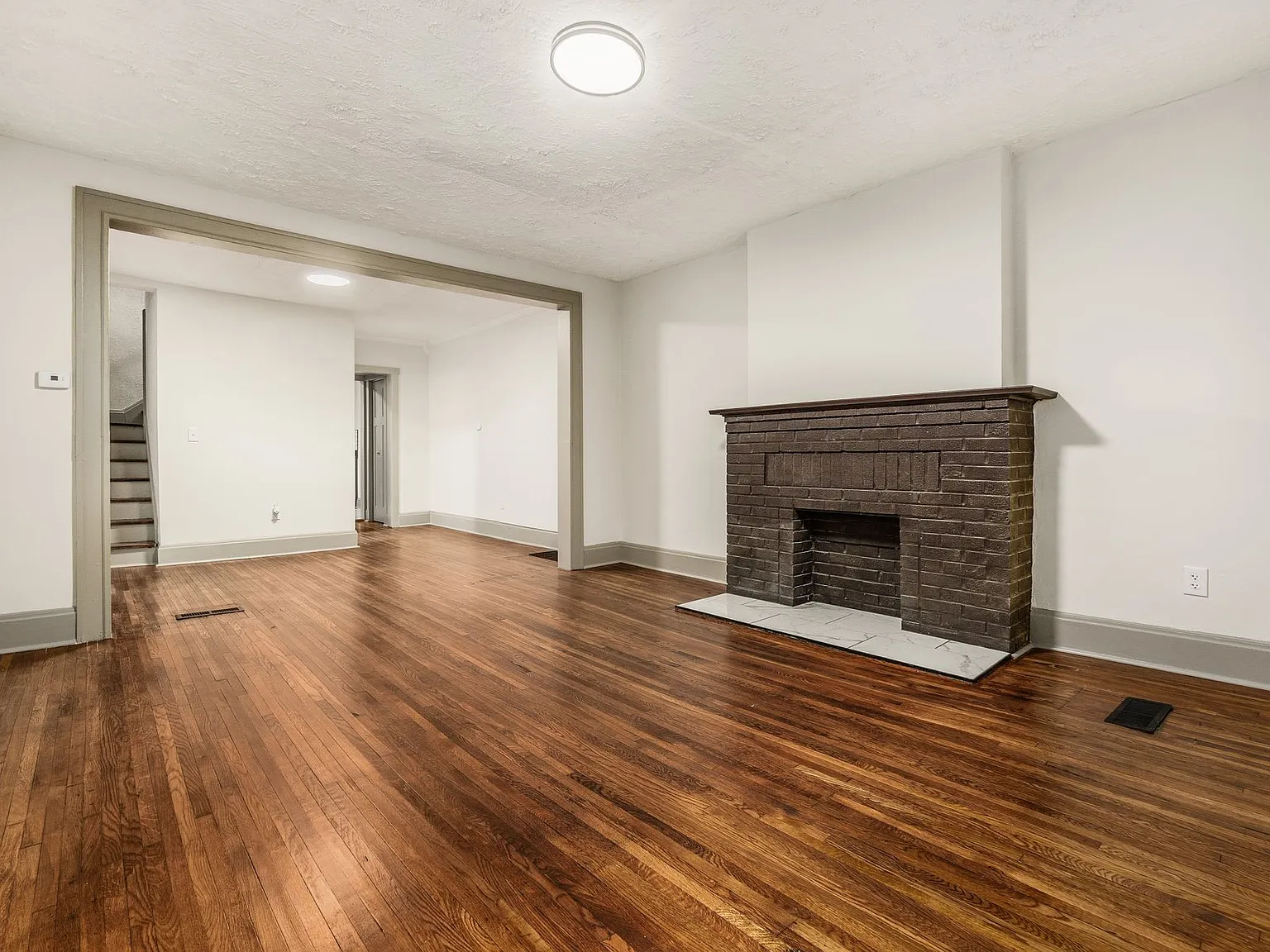 289-291 Brehl Avenue - 291 — Photo 3