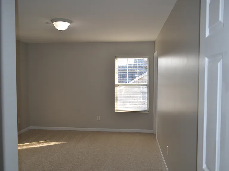 1401 Peppermint Ln — Photo 33