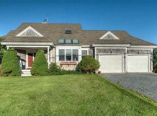 599 Wolcott Ave, Middletown, RI 02842