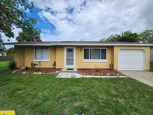 3985 Avanti Cir Photo 1