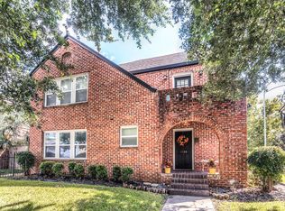 1533 Welch St, Houston, TX 77006