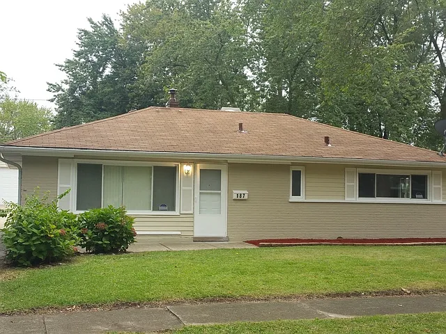 187 Shabbona Dr photo 1