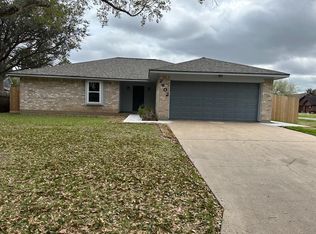2602 La Mesa St, Bay City, TX 77414