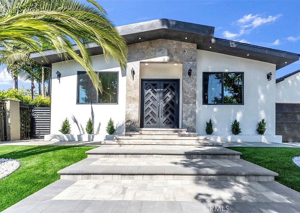 1st image of 6631 Bellaire Ave